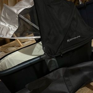 Uppa Baby Bassinet - Black like new